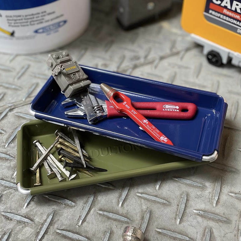 Desktop Tray